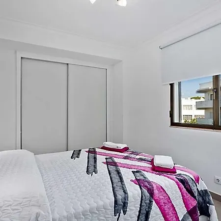 Sleeps 4 With Pool Air Con And Wifi Apartment Vilamoura